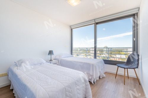 Imagen 9 de 21 de Apartamento Con Vista Al Mar En Venta Alexander Boulevard Punta Del Este - Punta Del Este Mansa