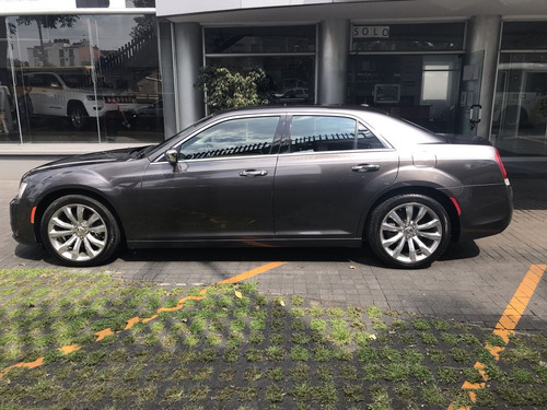 Imagen 5 de 15 de Chrysler 300 2017 V6 Pentastar At
