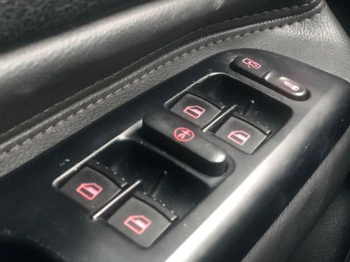 Imagem 11 de 15 de Volkswagen Golf 1.6 Mi 4p