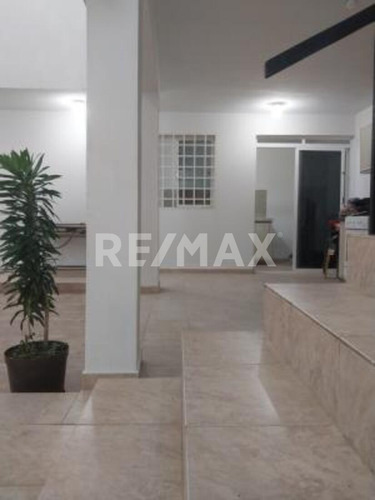 Imagen 7 de 18 de Casa En Alquiler En Valle De Luna Country Club Sector Tipuro. Maturín (4)