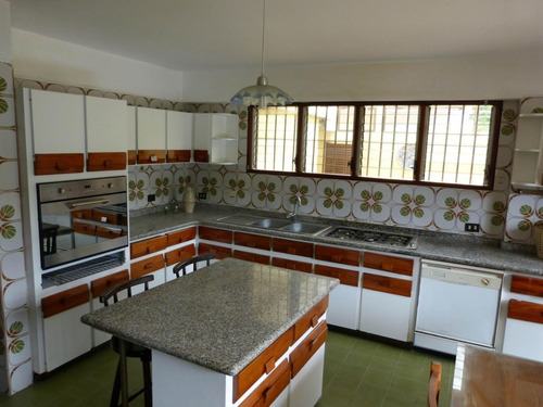 Imagen 5 de 15 de Casa En Alquiler Prados Del Este 22-22115 María José Diaz +58 424-1747490