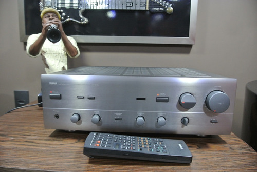 Imagem 1 de 8 de Amplificador Integrado Yamaha Com Entrada De Phono Mm-mc