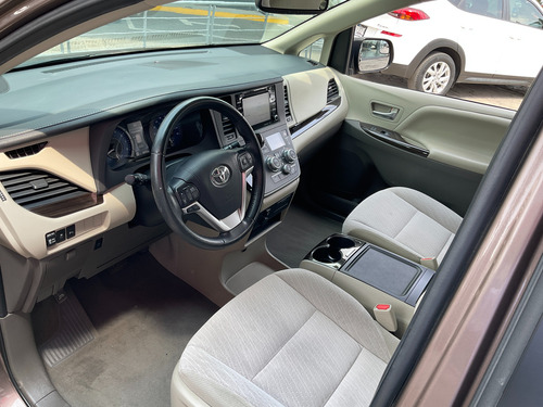 Toyota Sienna 3.5 Xle At