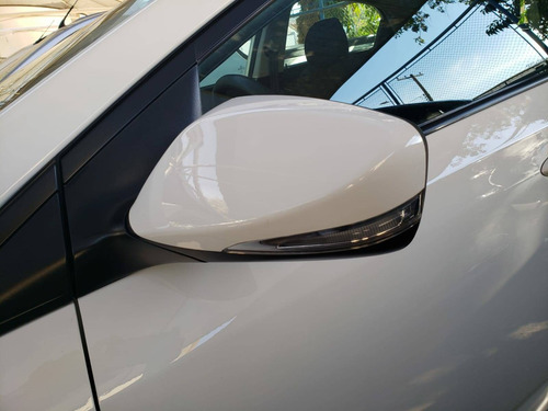 Imagem 5 de 15 de Hyundai Hb20 1.6 Comfort Plus 16v Flex 4p Automático