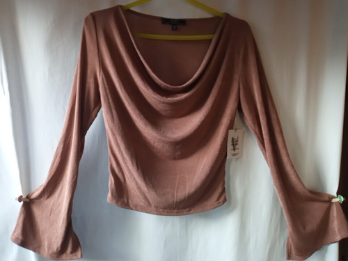 Top Blusa Con Mangas Abiertas 