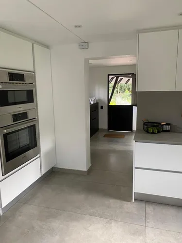 Casa En Arriendo/venta En Canelon. Cod A16565