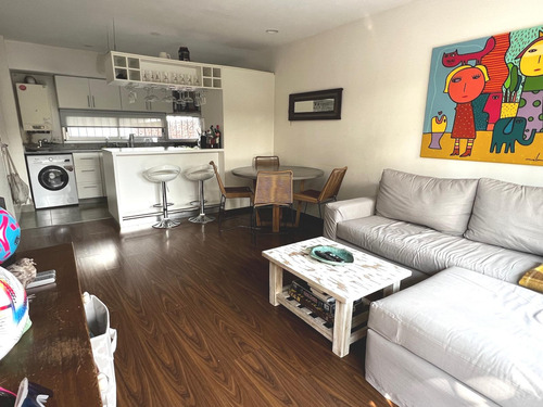 Departamento En Venta, Dos Amplios Ambientes Con Cochera En San Fernando