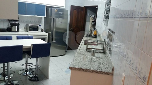 Impecável Todo Reformado 2 Quartos E 3 Vagas Com Churrasqueira. - 345-im330875