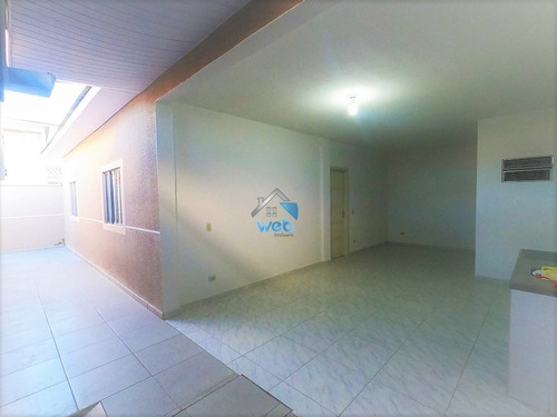 Imagem 8 de 30 de Uma Ótima Oportunidade Para Você, Que Está Procurando Por Imóveis No Cajuru, São Duas Casas De 75m² Cada, Em Um Terreno De 300m² No Conjunto Mercúrio, Com Fácil Acesso À Br-277. - Ca01674 - 70162767