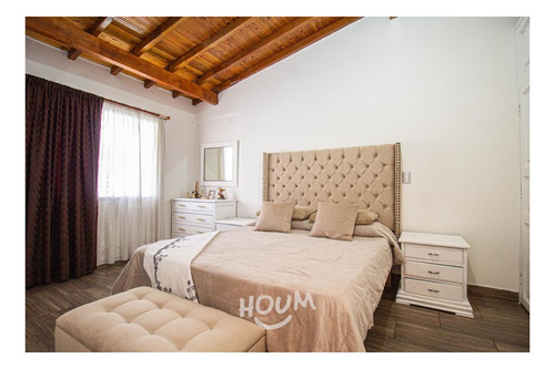Imagen 12 de 30 de Casa En Laureles. 7 Habitaciones, 500 M²