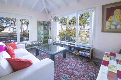 Laguna Blanca Casa De 4 Dormitorio En Venta Manantiales Punta Del Este- Ref: 74