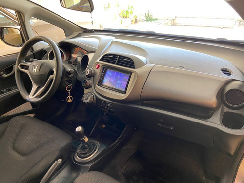 Imagem 3 de 9 de Honda Fit