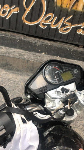 Imagem 4 de 7 de Honda 2012