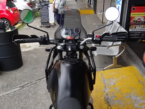 Royal Enfield Himalayan 411 Abs