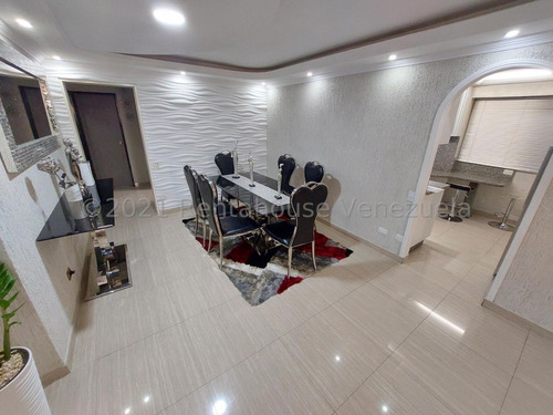 Imagen 9 de 27 de George #22-25605 Venta Exquisito Apartamento. Recién Remodelado Urb. Montalban Iii
