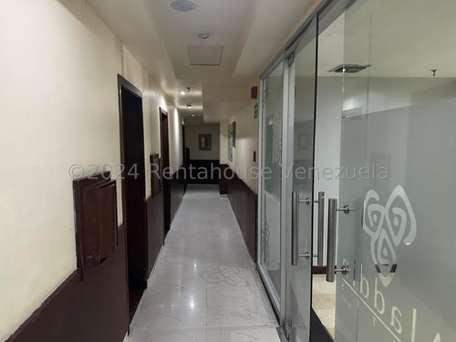 Hotel Aladdin Caracas En Venta: Exclusividad Y Elegancia En El Distrito Financiero Alfonso 24-21265