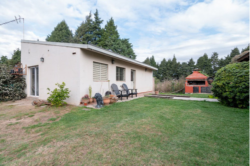 Increíble Casa 3 Dormitorios Junto Con Un Depto