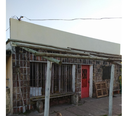 Imagen 5 de 8 de Vendo 12 Has Con Casa Pcipal, Casa Personal Y Galpón , Buen Lugar, Todo Alambrado