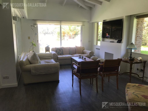 Imagen 7 de 22 de Mosquera Y Gallastegui - Excelente Casa En Los Lagartos
