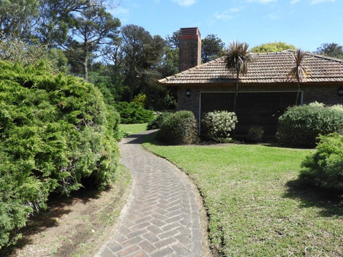 Dueño Vende Casa A Dos Cuadras De La Playa!