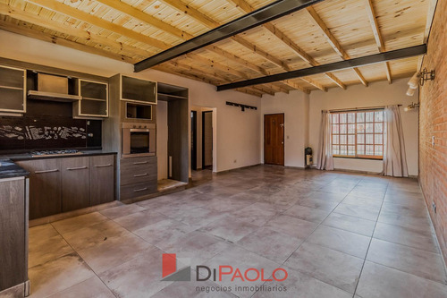 Casa 4 Ambientes En Venta Adentro Del Barrio Murialdo