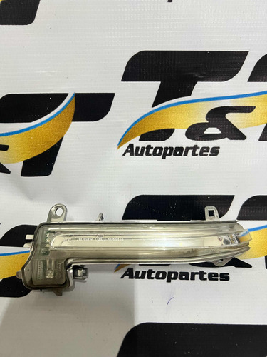 Direccional Intermitente Izquierdo Bmw Serie 1 120i 12-18