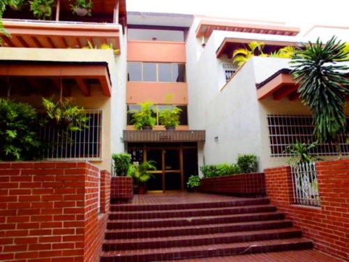 Apartamento En Alquiler En Mañongo Naguanagua. 1805 Inmobiliaria Maggi