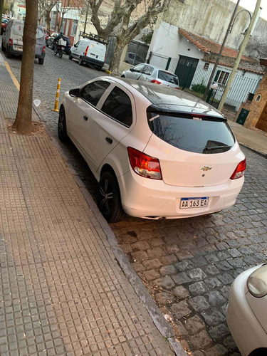 Imagen 4 de 4 de Chevrolet Onix 1.4 Lt 98cv 2016