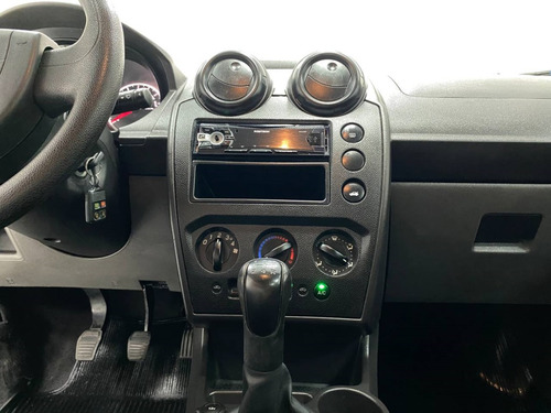 Ford Fiesta 1.0 ROCAM HATCH 8V FLEX 4P MANUAL
