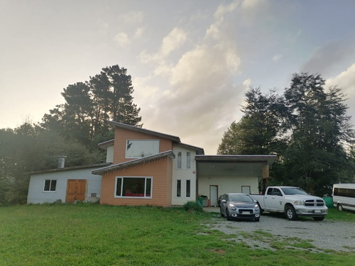 Se Vende Amplia Casa En Salida Norte Valdivia