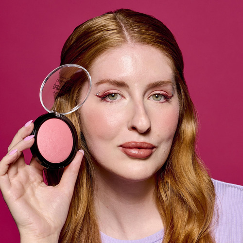 Blush Essence Pure Nude Baked, altamente pigmentado 07 Cool Coral