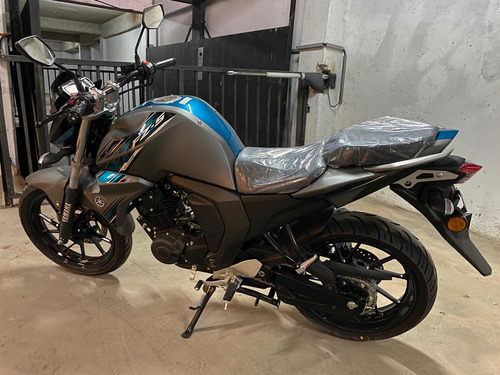Imagen 2 de 9 de Yamaha Fz-s Disco