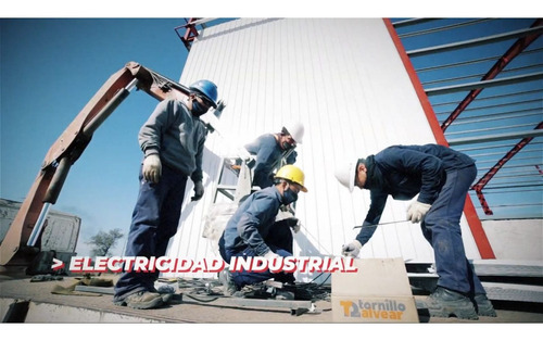 Imagen 8 de 16 de Polo 52 Naves Industriales, La Inversión Del Momento