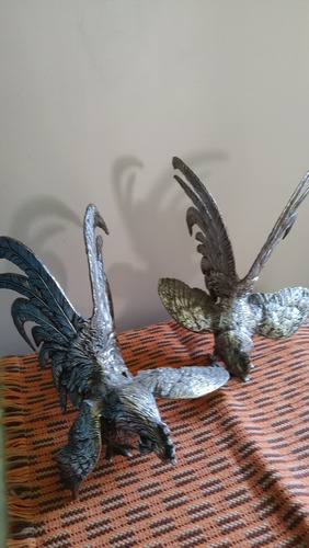 Gallos De Riña De Metal El Par. (Usado)