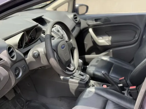 Ford Fiesta 1.6 Hatchback Automática