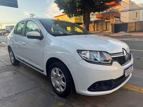 Renault Logan 1.6 Expression Hi-power 4p