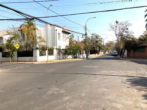 Imagen 9 de 12 de Casa En Venta De 5 Dorm. En Providencia