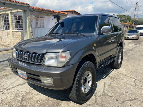 Imagen 1 de 12 de Toyota Meru