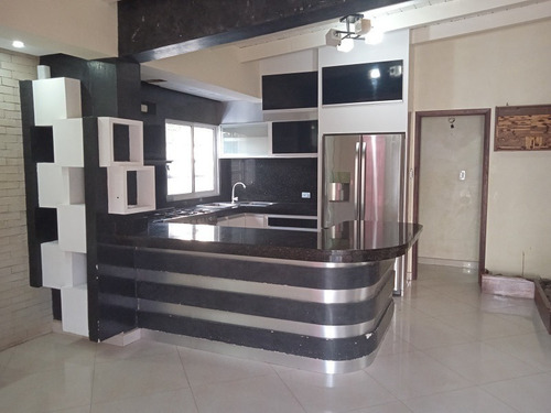 Imagen 8 de 13 de Comoda Y Moderna Casa En Alquiler
