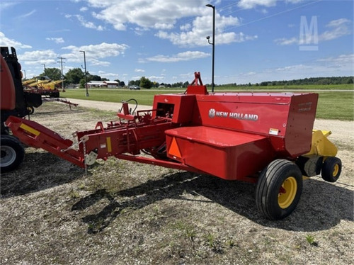Empacadora New Holland Hayliner 275 Nueva