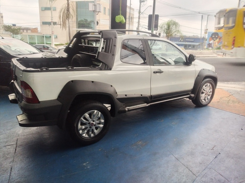 Fiat Strada 2013 1.8 16v Adventure Ce Flex 2p