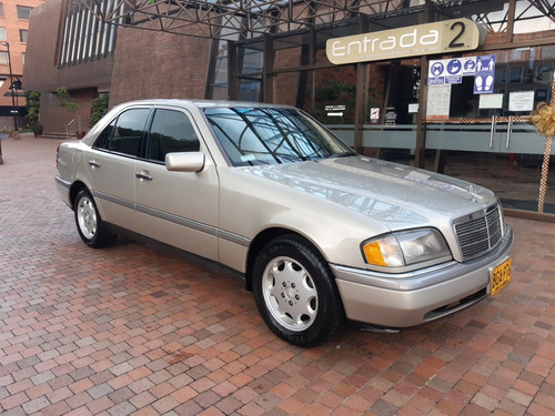 Mercedes Benz Clase C280 En Excelente Estado