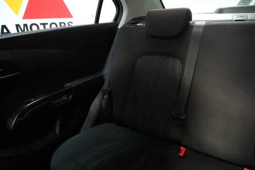Imagen 9 de 15 de Chevrolet Sonic 2016 4p Lt L4/1.6 Man