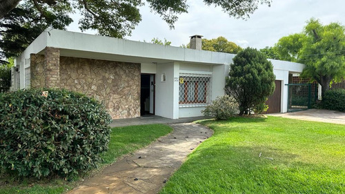 Venta Casa En Solymar Tres Dormitorios