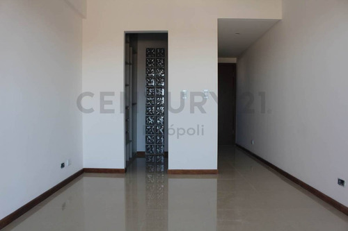 Imagen 23 de 30 de Venta Hermosa Oficina 4 Ambientes Vicente López. Toma Menor Valor