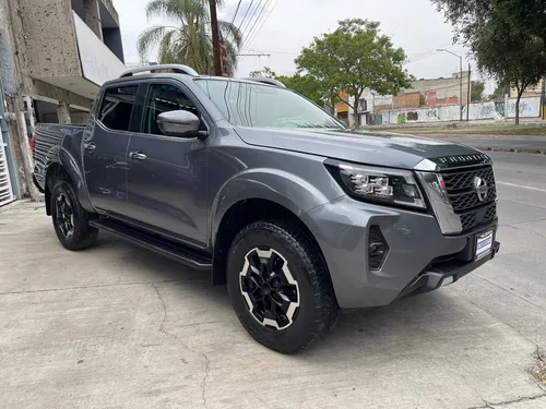 Nissan Frontier Platinium