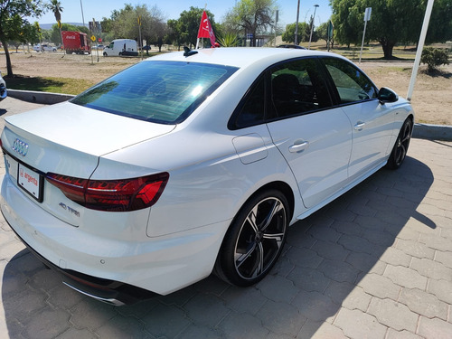 Audi A4 2.0 T 40 Tfsi S Line 190hp Dsg