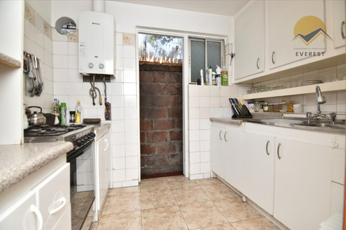 Se Vende Casa, 6 Dormitorios 2 Baños, Comuna San Ramón.