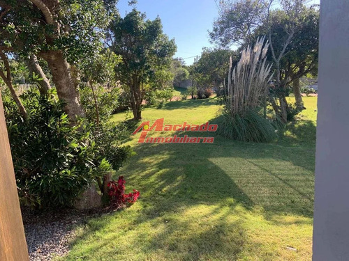 Imagen 13 de 14 de Casa En Venta De Dos Dormitorios En Punta Ballena