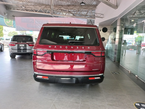 Imagen 4 de 15 de Jeep Wagoneer Series Iii Etorque Mild Hybrid 4x4 2022